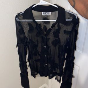 TEMPO PARIS SHEER LACE BLOUSE w/ leaves.